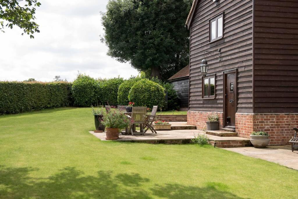 Immaculate Barn Annexe Close To Stansted Airport 그레이트던모 외부 사진